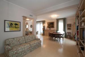 Gallery image of Residenza Campiello in Venice