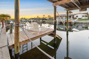 Billede fra billedgalleriet på Private Dock Heated Pool Hot Tub Game Room Fun i Apollo Beach