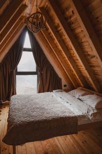 Ένα ή περισσότερα κρεβάτια σε δωμάτιο στο Wild Beauty Brezna