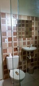 Et badeværelse på Chalé Condomínio Porto dos Lençóis