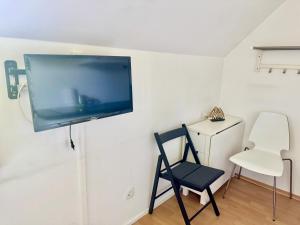 TV/trung tâm giải trí tại City Apartment with Free Parking - Vienna South