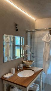 Ένα μπάνιο στο La Casa di Paolo