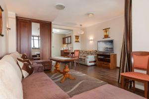 Posedenie v ubytovaní Apartamenty Pod Orłami by Noclegi Renters