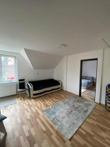 Postel nebo postele na pokoji v ubytování Gara mare living-dormitor