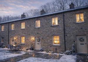 Kingfisher Cottage at Aysgarth Falls om vinteren