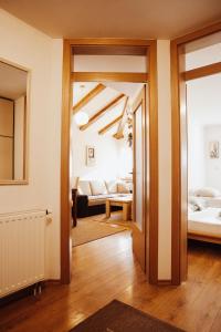 Giường trong phòng chung tại Ice Queen Vlasic