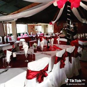 Restaurace v ubytování Residencial El Peñón + 7 fotografií