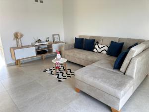 Khu vực ghế ngồi tại Suite Rosedelco