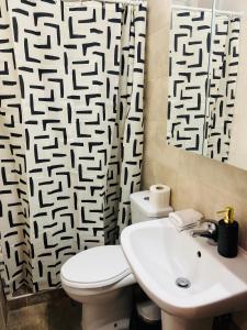 Et badeværelse på Downtown Studio 41