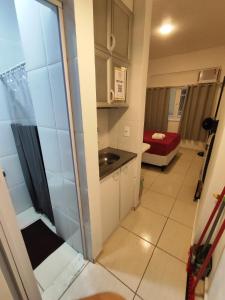 Køkken eller tekøkken på Loft Comfort 208 Ar Condicionado Centro Niterói