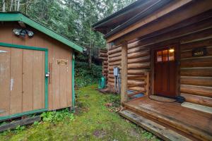 Budova, kde se prázdninový dům nachází + 45 fotografií