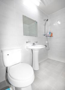 Ένα μπάνιο στο Wandonesia +47 φωτογραφίες