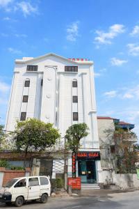 Budova, kde se hotel nachází + 33 fotografií