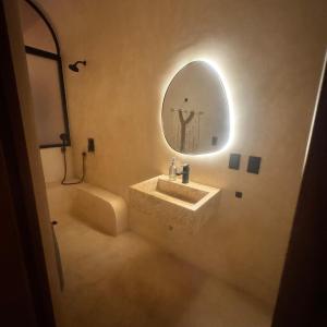 Afbeelding uit fotogalerij van Modern 1BR House by Parque La Plancha in Mérida +3 foto's