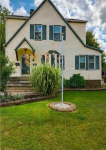 Zahrada ubytování Spacious Three Bedroom Parma Home Sleeps six Near Cleveland