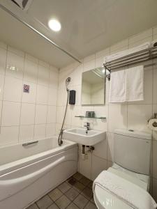 Imagine din galeria proprietății 浮逸旅館 - 台中車站館 în Taichung