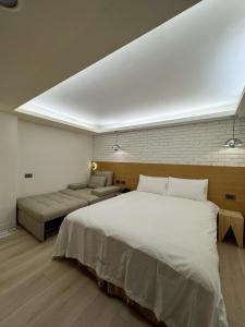 Imagine din galeria proprietății 浮逸旅館 - 台中車站館 în Taichung