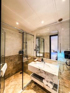 Koupelna v ubytování Bon Ami Hotel - Thiên Xuân Hotel