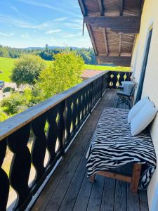 En balkon eller terrasse på Naturhof Selbertinger