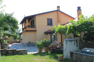 Aed väljaspool majutusasutust B&B Matilde