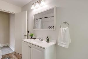 Photo de la galerie de l'établissement Quiet & Spacious Home Near Downtown, à Columbus