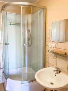 Koupelna v ubytování Pipacs Vendégház