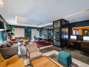 Svetainės erdvė apgyvendinimo įstaigoje Mercure Tbilisi Old Town