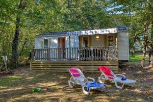 En have udenfor Camping 3 étoiles - Piscine - ccbeeig