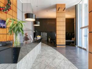 Køkken eller tekøkken på Mercure Belo Horizonte Savassi