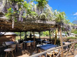 En restaurant eller et andet spisested på Oasis bora bora 4 personnes