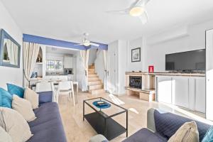 Et tv og/eller underholdning på Beautiful House in a quiet area