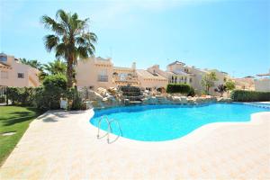 Swimmingpoolen hos eller tæt på Beautiful House in a quiet area