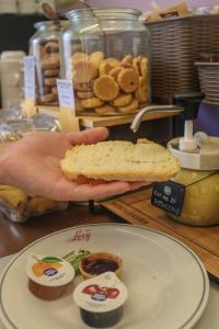 Mad på hotellet eller i nærheden + 121 billeder