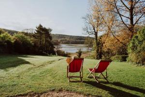 Naturlandskabet i nærheden af feriehuset + 2 billeder