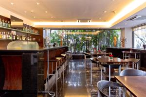 Lounge alebo bar v ubytovaní Pergamon SP Frei Caneca by Accor