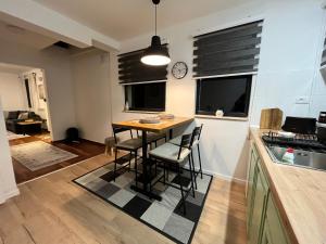 Køkken eller tekøkken på Chalet Pahulja