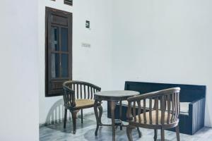 Et opholdsområde på Hotel O Teluk Betung Near Water Park Lembah Hijau Formerly Kanajiwa Guesthouse 1