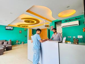 Gæster der bor på Hotel Soho Corporate 62