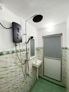 Et badeværelse på Villa Black Boulder + 19 billeder