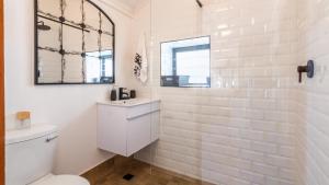 Et badeværelse på 59 Marine Hermanus