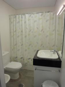 Koupelna v ubytování QUO Almeida Garrett