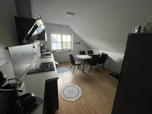 Kuchyň nebo kuchyňský kout v ubytování Wohnung in Steimel