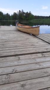 Udsigt til en flod der løber i nærheden af feriehuset