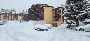 Font-Romeu Studio Cabine RDC avec Balcon ensoleillé & Garage privé trong mùa đông