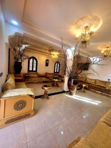 Fotografie z fotogalerie ubytování Ferme des Oliviers - Villa de Charme avec Vue Nature v destinaci Sfiani