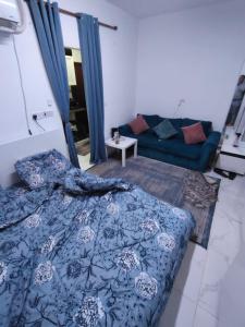 Billede fra billedgalleriet på ستديو مفروش Furnished studio i Abu Dhabi