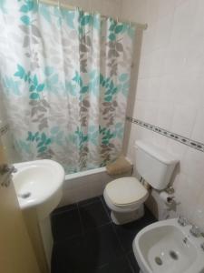 Koupelna v ubytování Apartment Area - Plaza Colón - Casino - Mar del Plata