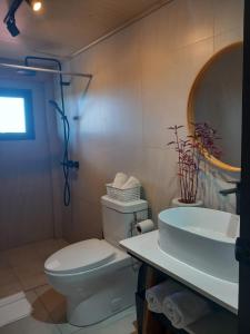 Koupelna v ubytování Del Mar Santa Catalina + 26 fotografií