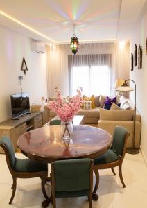 Et opholdsområde på Azra Mila Appart luxe famille uniquement + 18 billeder