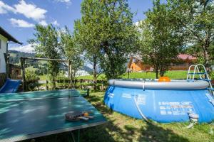Bazén v ubytování Gertis Ferienwohnung nebo v jeho okolí